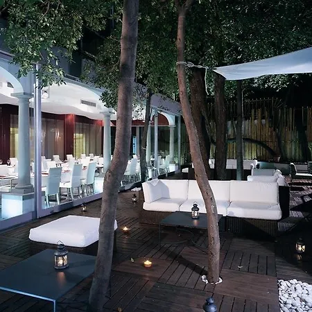 Indigo By Ihg Floransa