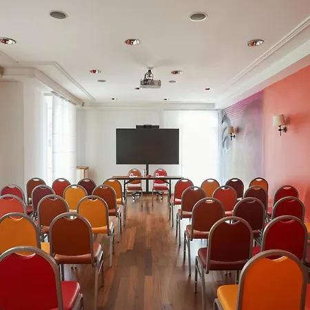 Indigo By Ihg Hotell
