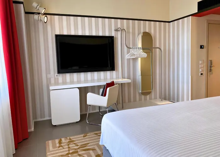 ホテルロンドラ 4* フィレンツェ