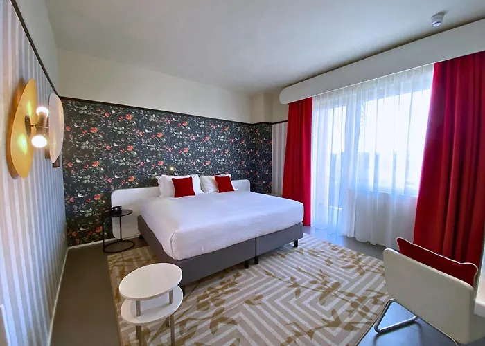 ホテルロンドラ ホテル