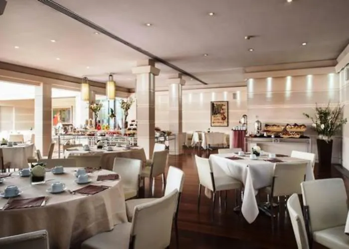 ホテルロンドラ ホテル 4*